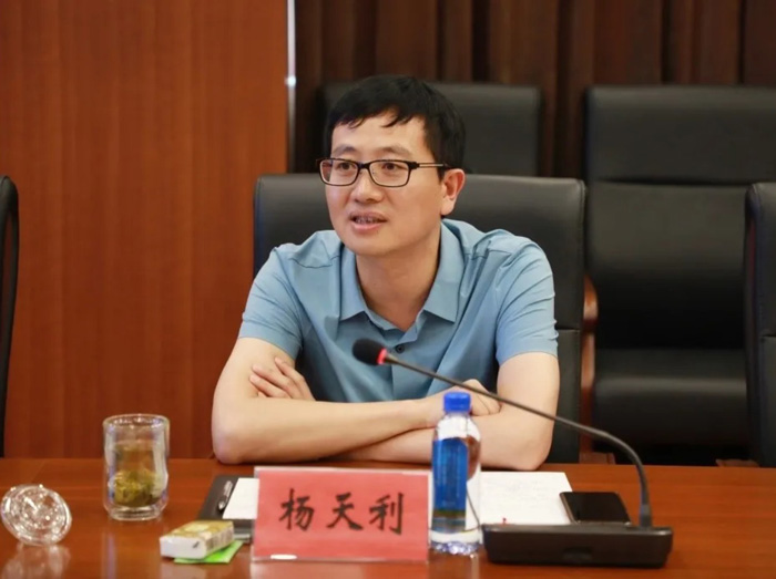 眾能聯(lián)合與徐工消防簽署戰(zhàn)略合作協(xié)議 攜手深耕中國高空產(chǎn)業(yè)市場 眾能聯(lián)合與徐工消防簽署戰(zhàn)略合作協(xié)議 攜手深耕中國高空產(chǎn)業(yè)市場